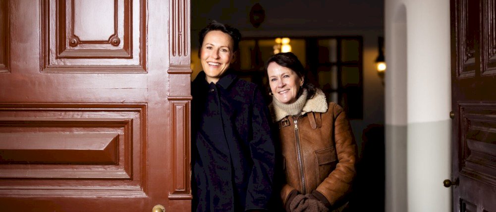 Bilde: Line Norman Hjorth og Vigdis Hjorth. Foto Lina Hindrum.